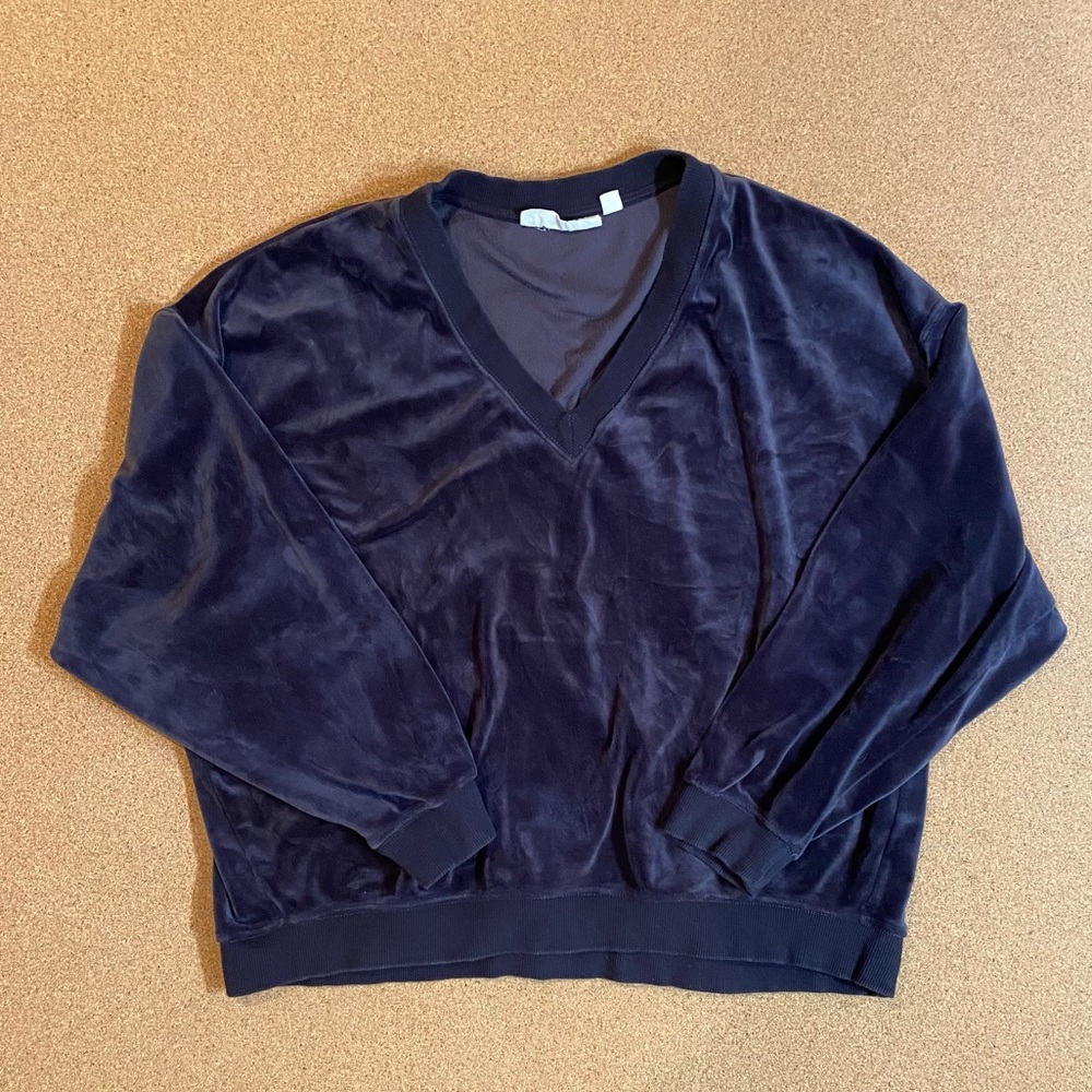 Plush V neck sweater H&M, size M